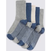5 Pairs Of Cotton Rich Socks With Freshfeet (1-14 Years)