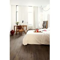 Aquanto Classic Oak Brown Natural Look Laminate Flooring Sample
