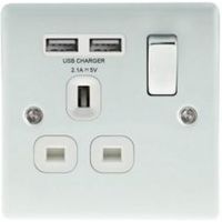 British General 2.1A Ice White Switched Socket & 2 X USB
