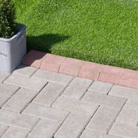 Block Kerb Red (L)100mm (H)150mm (T)125mm Pack Of 288