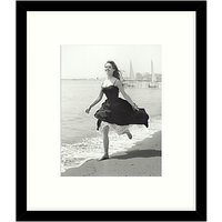 Getty Images Gallery - Running Free 1956 Framed Print, 49 X 57cm