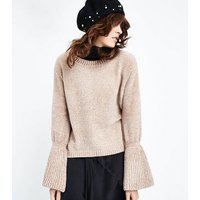 QED Cream Chenille Bell Sleeve Jumper New Look