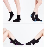 4 Pack Black Contrast Socks New Look