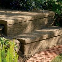 Traditional Stonewood Paving Edging Antique Brown (L)900mm (H)250mm (T)50mm